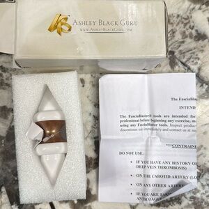 New in Box Ashley Black nugget tool